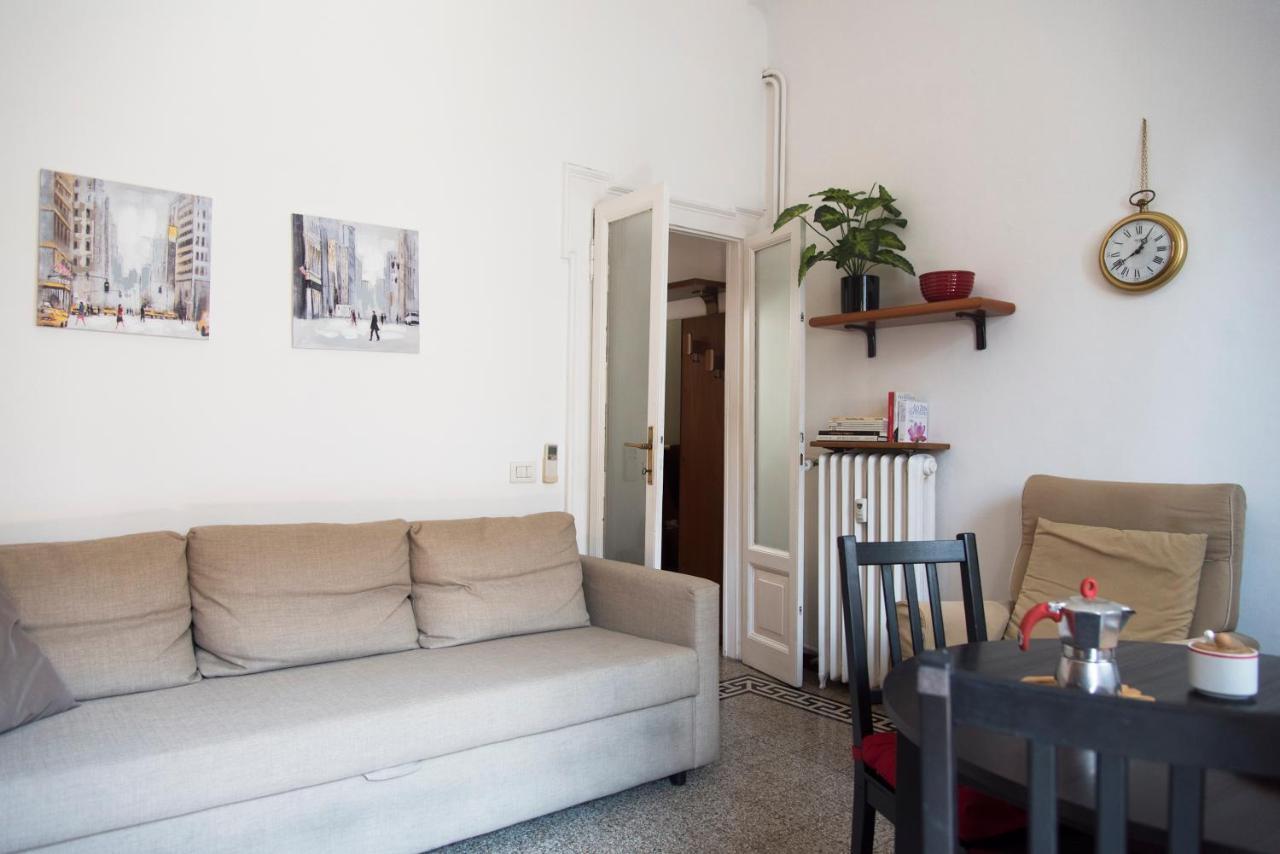 Peaceful Court Apartment In Shopping District Милан Экстерьер фото